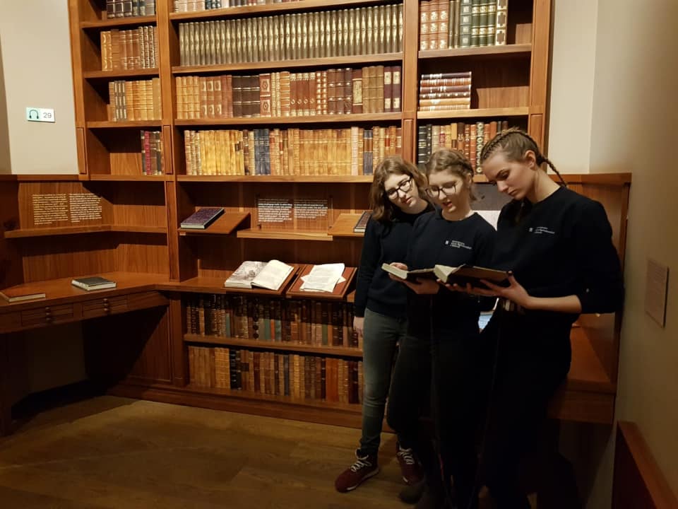 55441175 2093724860680617 8969741650951667712 n